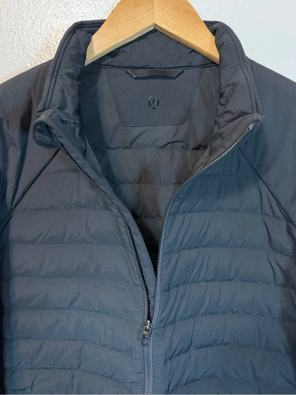 lululemon Men's Black Down For It All Jacket LARGE Full Zip Quilted Pockets